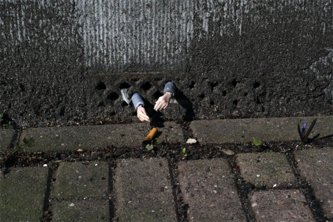 Street Art fron street artist Isaac Cordal Street