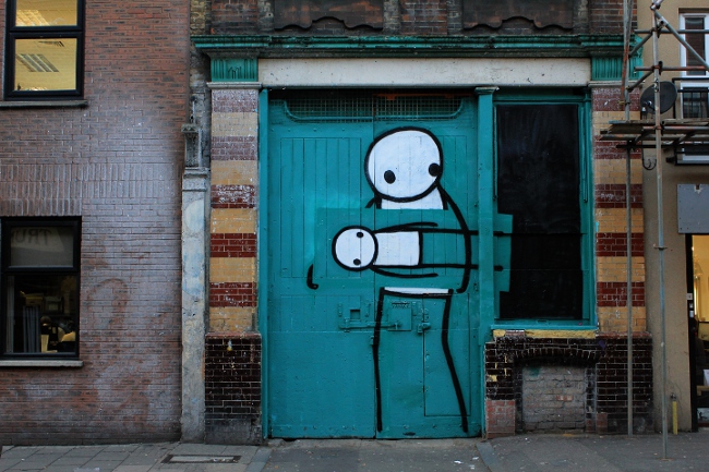 Stik street art in London, 'Art Thief'